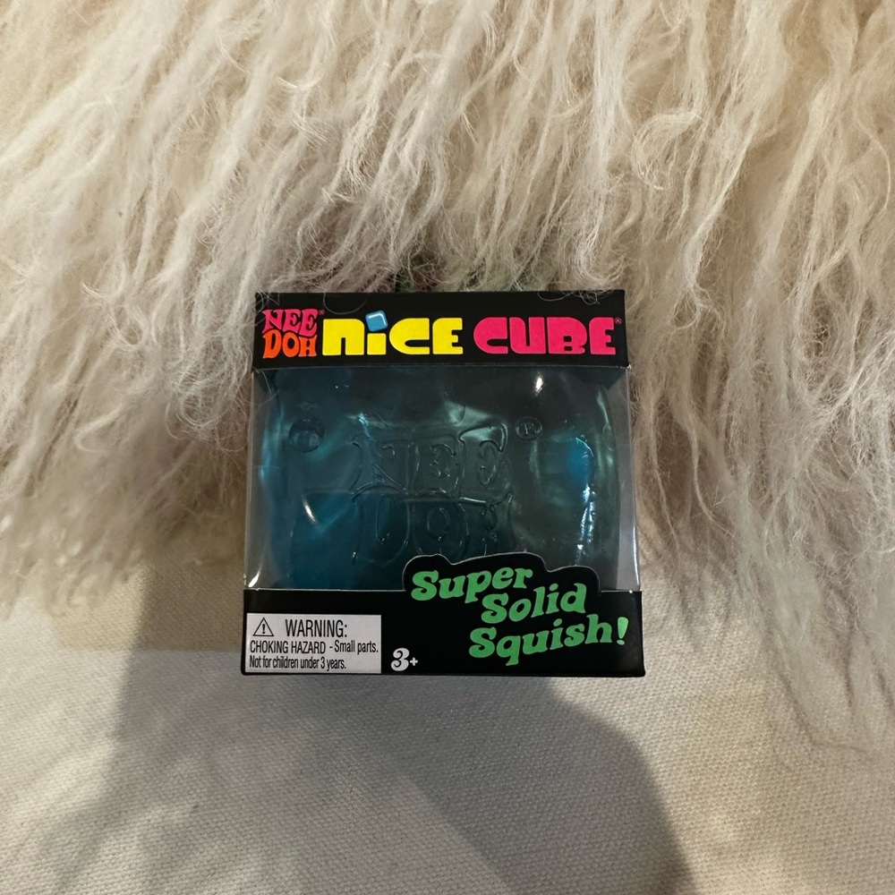 🐣 Nice Cube Super Solid Squish - Blue 🚀 - Picture 5 of 14